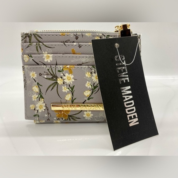 Steve Madden Floral Credit Card Wallet - Picture 2 of 10